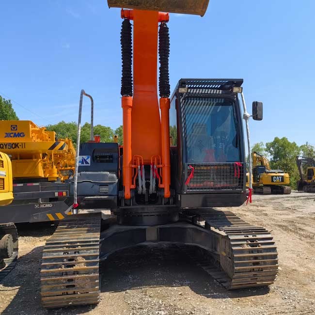 HItachi Used Heavy Machinery ZX210-3 20tons Original Middle Excavator