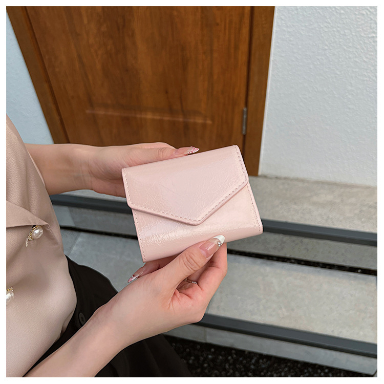 Availiable Women's Leather Card Wallet Holders with Coin Purse and Short Wallet Length