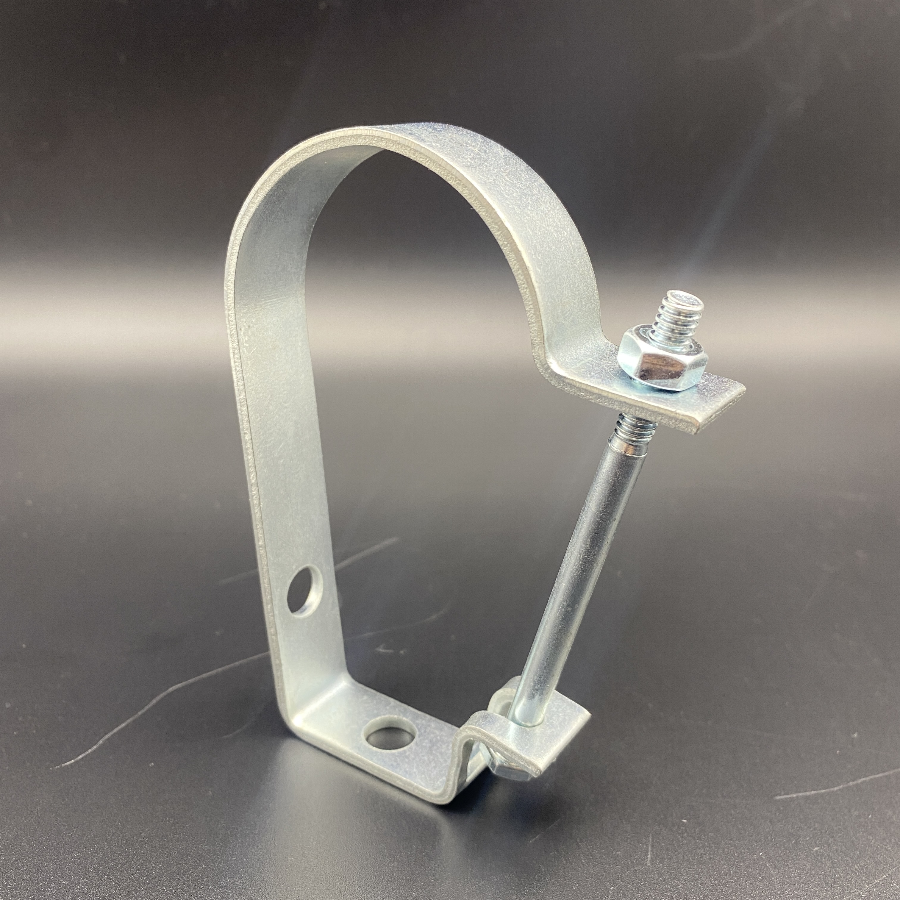 China Conduit Pipe Hanger Adjustable J Type Loop Hanger on sale