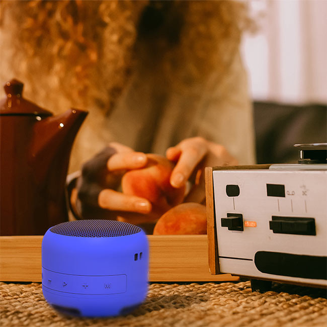 Portable Wireless Waterproof Speaker With MP3 WAV APE FLAC Playing Format