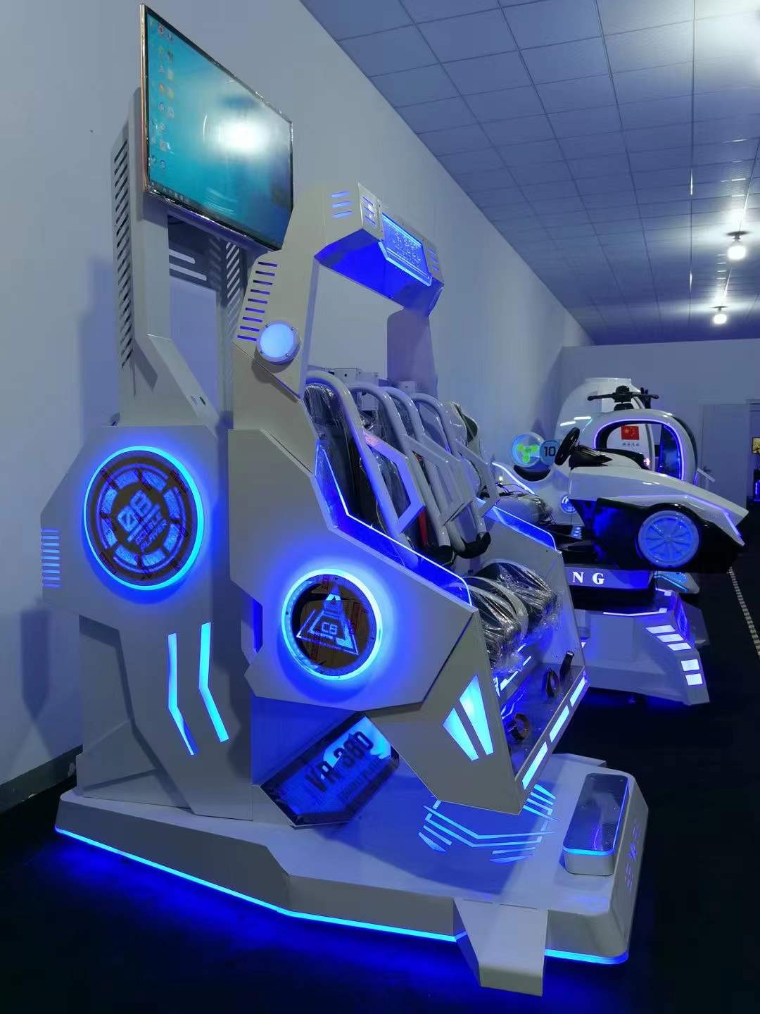 Immersive and Thrilling VR Experience Arcade Game Machine 9D VR 360 Degree Chair