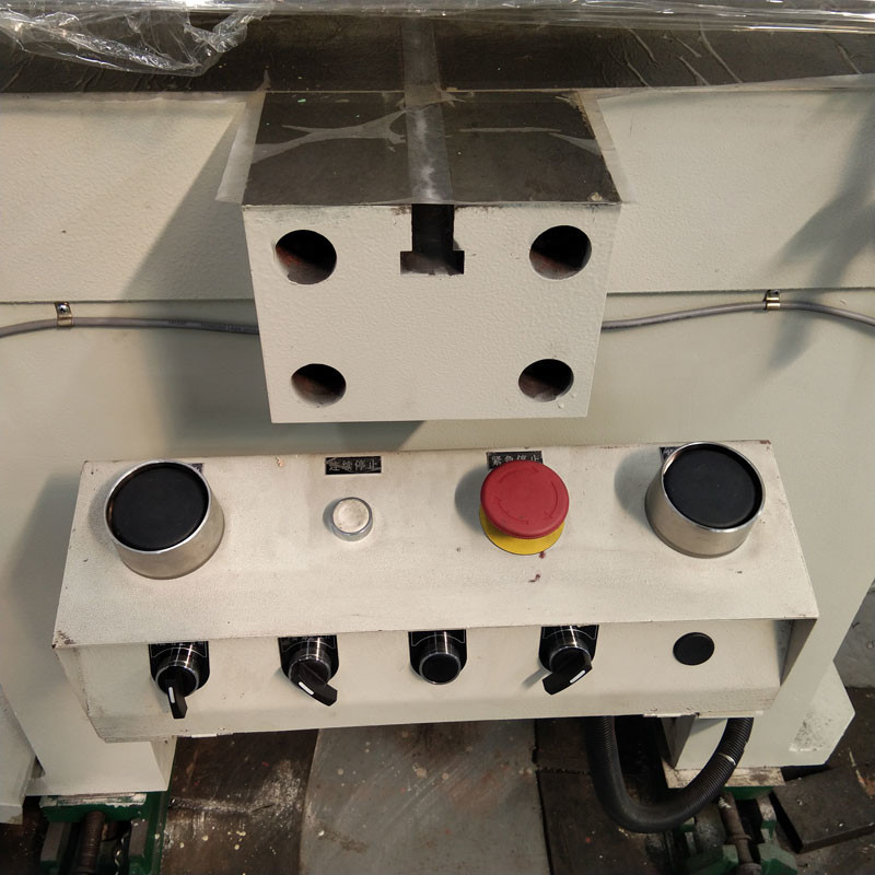 JH21-200 Ton Metal Stamping Press Machine , 910mm C Type Power Press Machine With Feeder