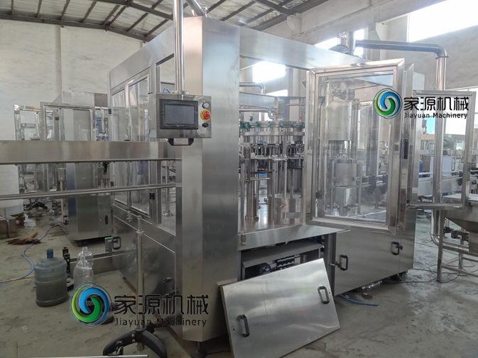 Stainless steel slivery white carbonated drinks machine 2000kg weight power 5.03