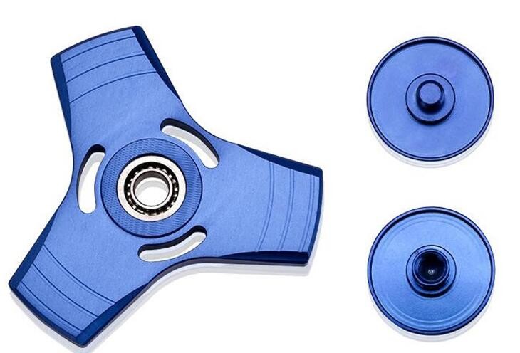 Desk toy spinner aluminium colorful fidget metal tri angle fight edc aluminum spinner with display box 1110