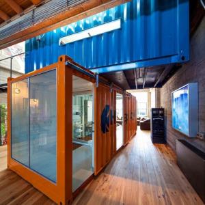China Modular Prefabricated Shipping Container Houses With Ladder Roof 20 Feet Folding Expandable wholesale