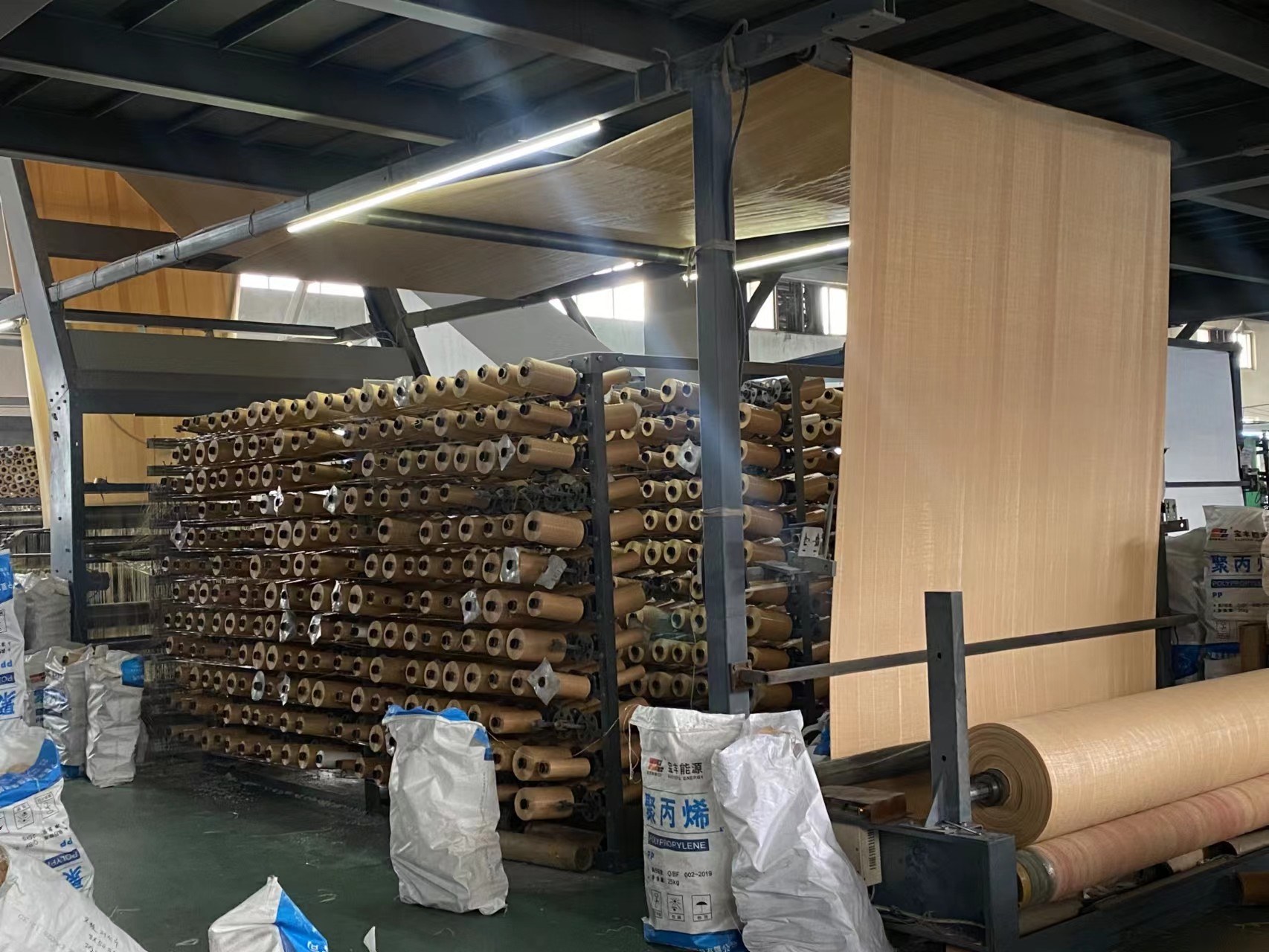 Waterproof PP Woven Fabric Roll For Sand Bag 40gsm-170gsm Customized