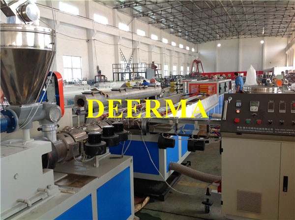 15kw Plastic Extrusion Machine 12mm - 50mm Garden Pipe Manufacturing Machine 38CrMoALA Screw