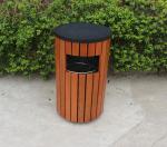 Single Barrel ISO14001 13.2gal Outdoor Wooden Trash Can