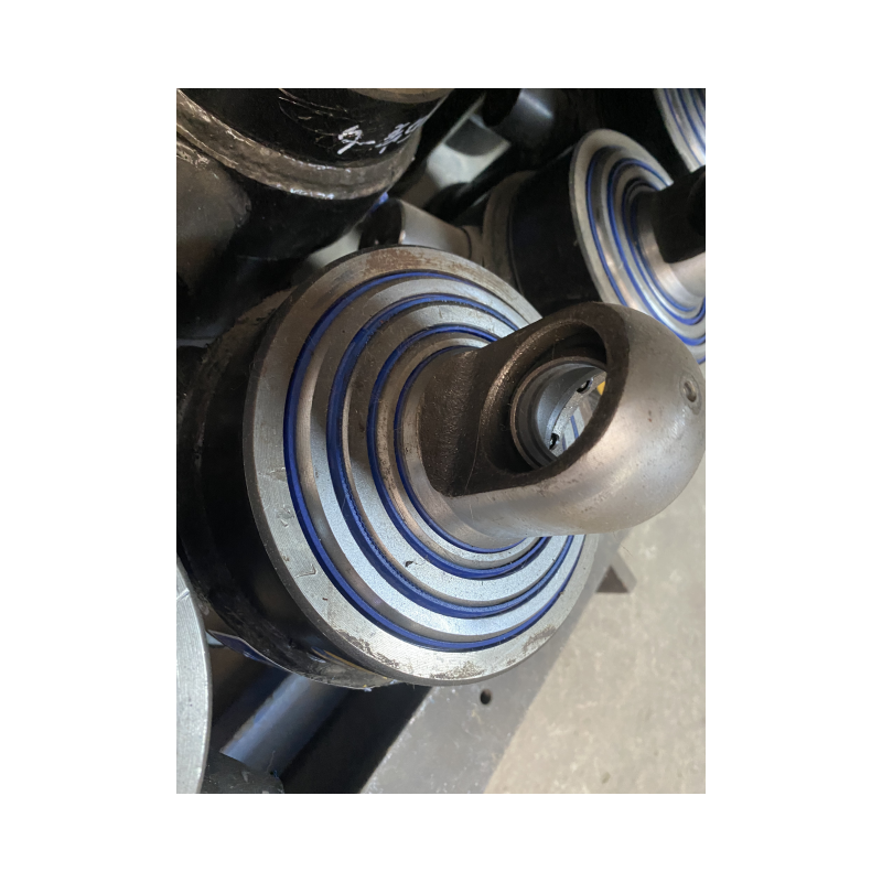 Heavy-Duty Truck Hydraulic Cylinder with Steel Construction and Performance
