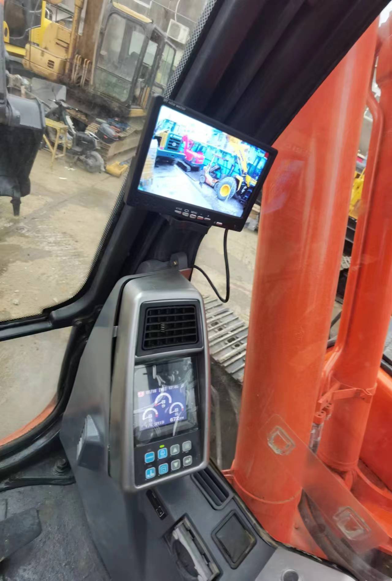 Doosan Excavator DX225LC