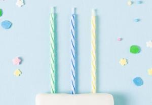 China Long Spiral Birthday Cake Candles Smokeless 24 Pcs Blue / Green / Yellow Color wholesale