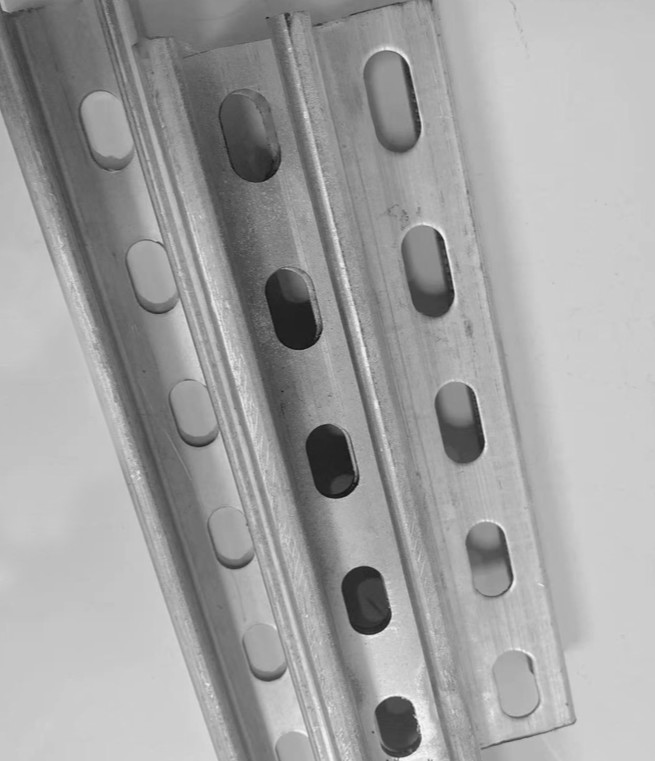 Slotted 41mm Strut C Channel Section Cold Formed Channel Steel Profile HDG Unistrut