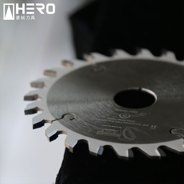 Precise Carbide Tip Circular Saw Blade Excellent Adaptability No Chipping