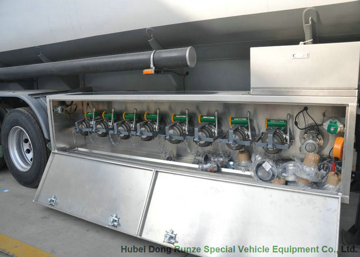 Tri axles 50000 liters 7 - 8 compartments palm oil tank trailer, crude oil tank trailer 50KL - 55K Liter