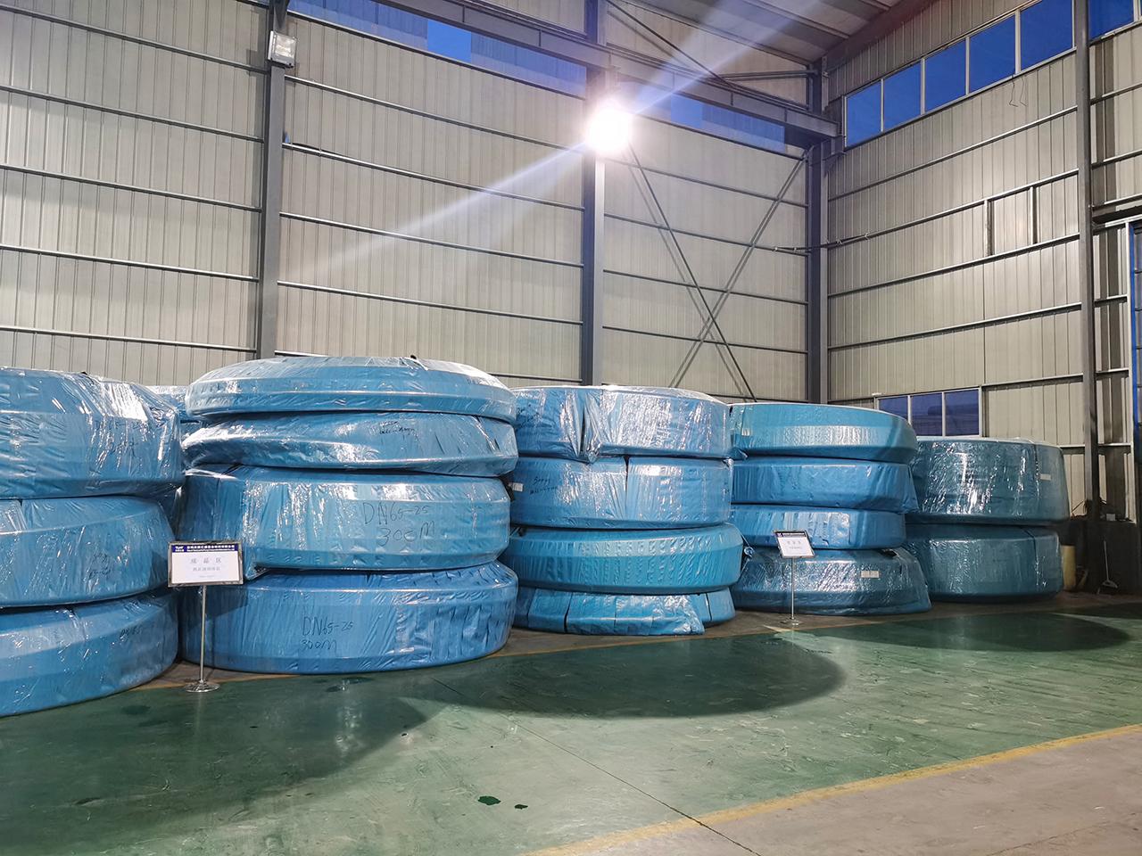 Reinforced Polyethylene Water Pipe Composite Anti Static Plastic