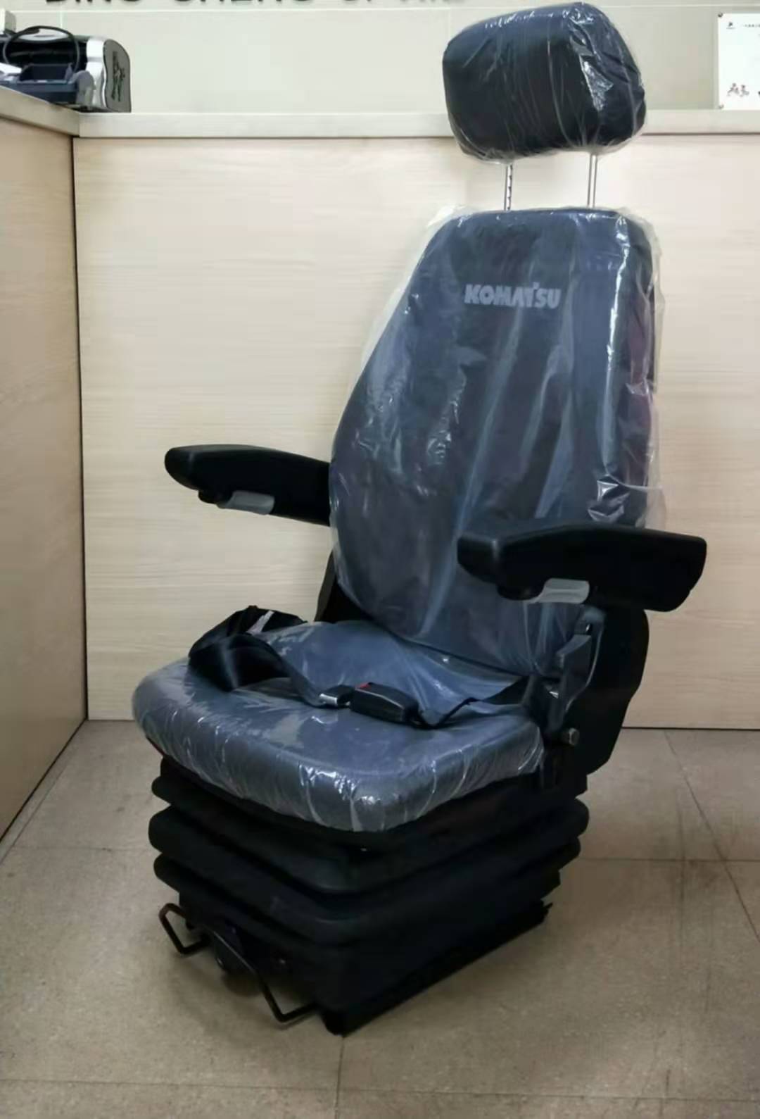Economic and durable excavator driver seat wholeseat for 325 pc200