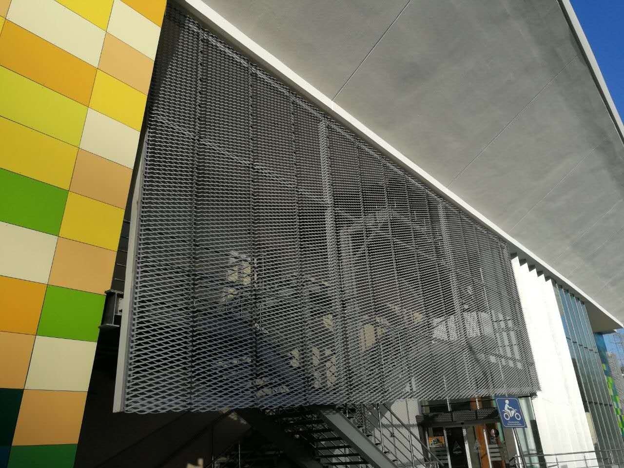 Wall Covering Decorative Expanded Metal Mesh Screen Panels 80mm Width Anodized