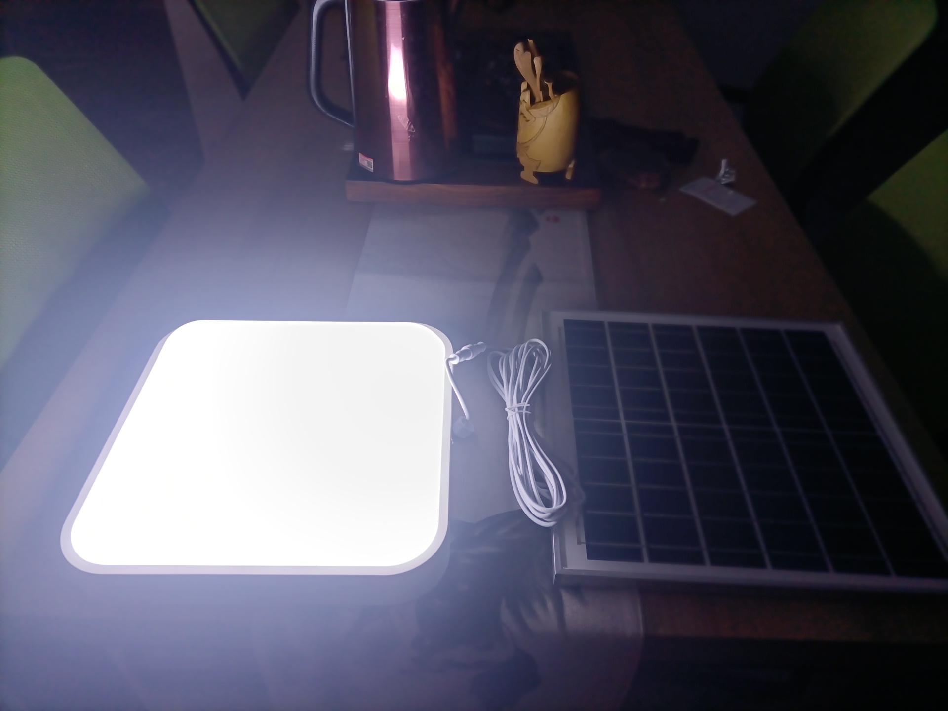 Living Room Square Indoor Solar Ceiling Lights 200w 6000K Surface Mounted