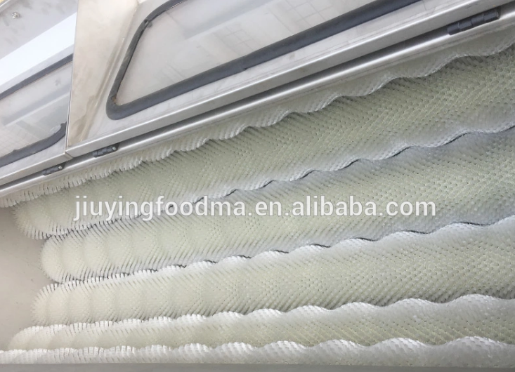 Industrial Brush Fruit And Vegetable Peeler Machine For Sweet Potato / Mango / Carrot