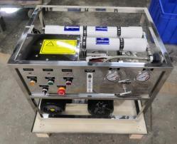 China 3000L/D Seawater Reverse Osmosis Equipment For 20-30 People Fishing Boats wholesale
