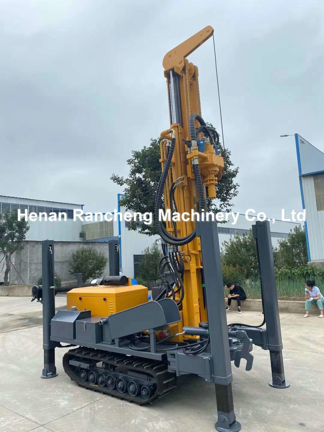 58KW Diesel Hydraulic Drilling Machine For 200m Water Wells With 5T Lift