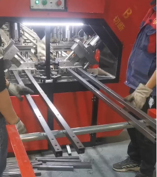 380V Power Tower Angle Steel Punch And Shear Machine