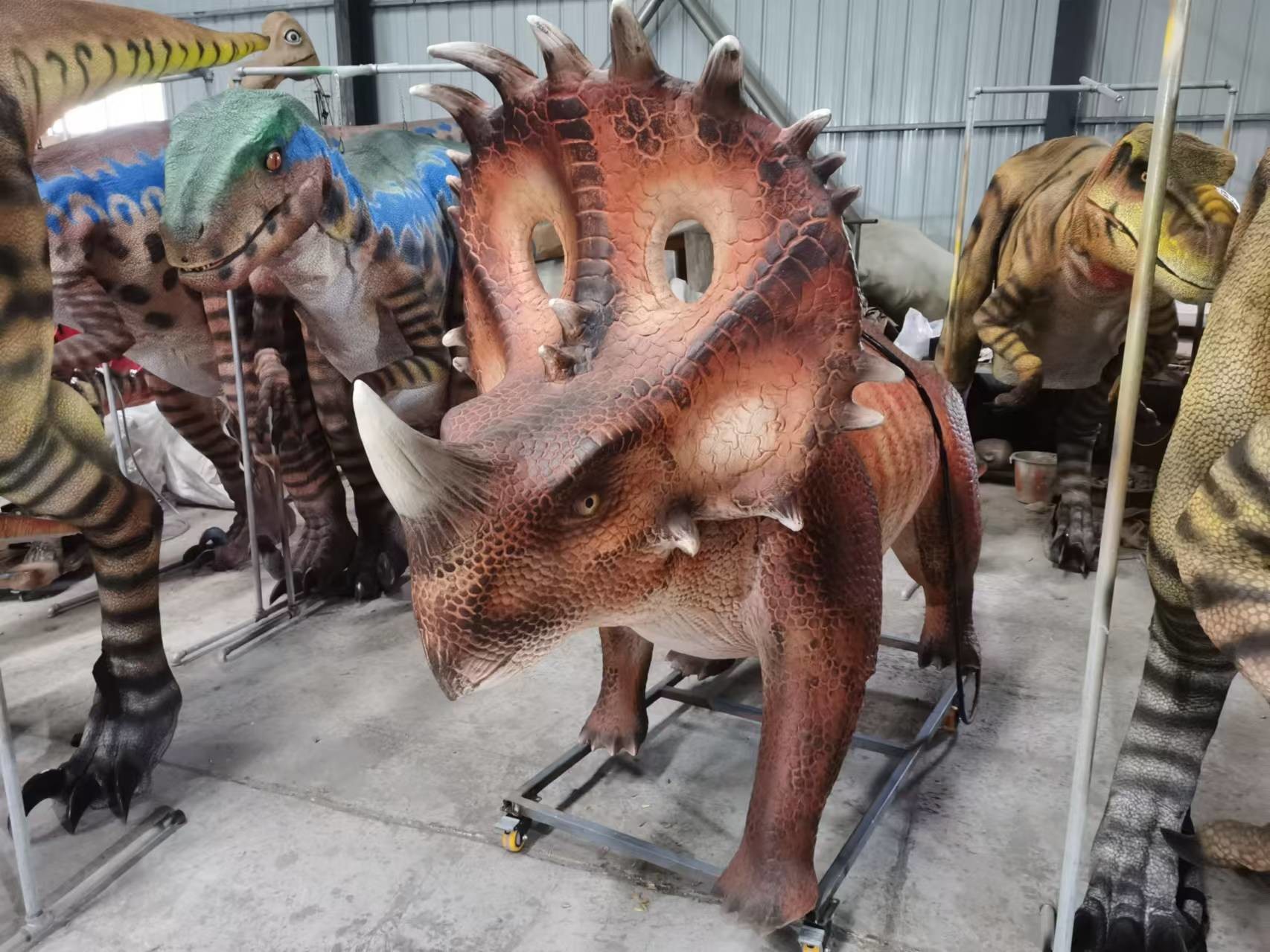 Waterproof Realistic Animatronic Dinosaur Glowing Lantern Dinosaur Sinoceratops
