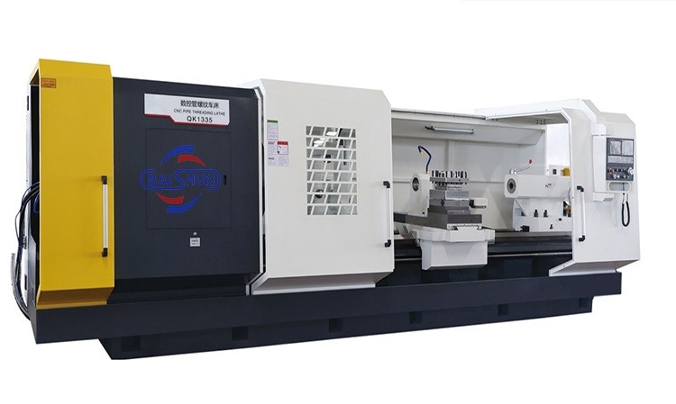 Horizontal Oil Country Pipe Threading Lathe Machine With 360mm Spindle Bore