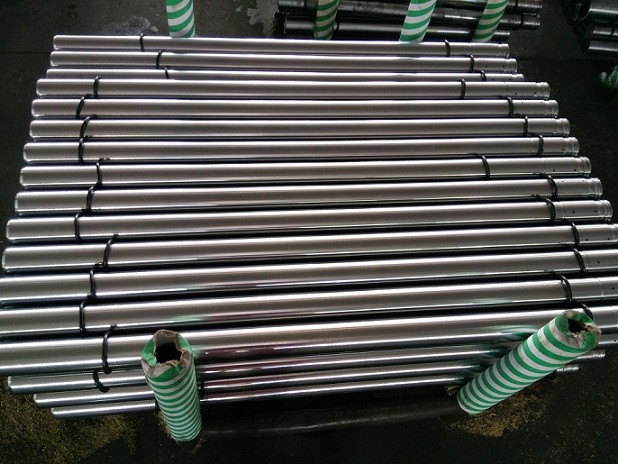 CK45 Tie Rod Hydraulic Cylinder Quenched / Tempered Rod Steel