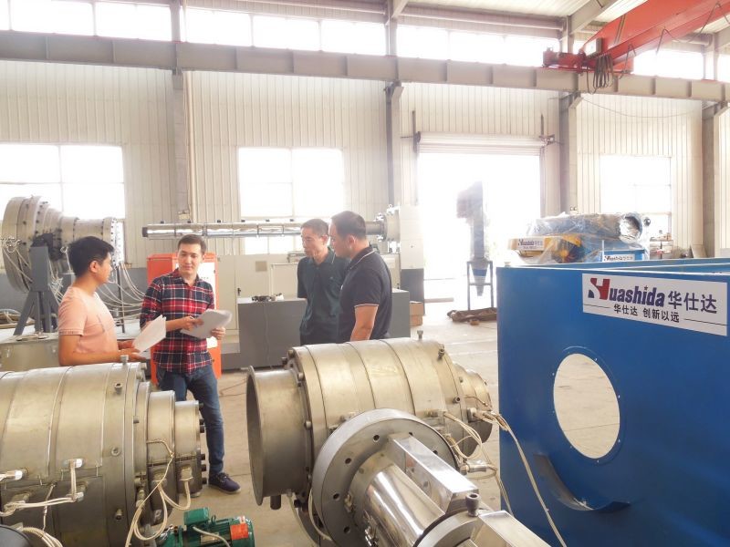 SA2.5 Steel Pipe External Shot Blasting Blastor Machine 114mm-1219mm