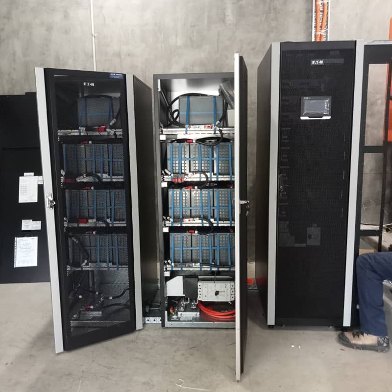 Eaton Brand Online 93PR series UPS15-500KVA 25KVA-200KVA with three phase output for office compute