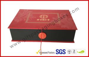 China Luxury Foil in gold rigid board gift packing boxes , soft velvet holder wholesale