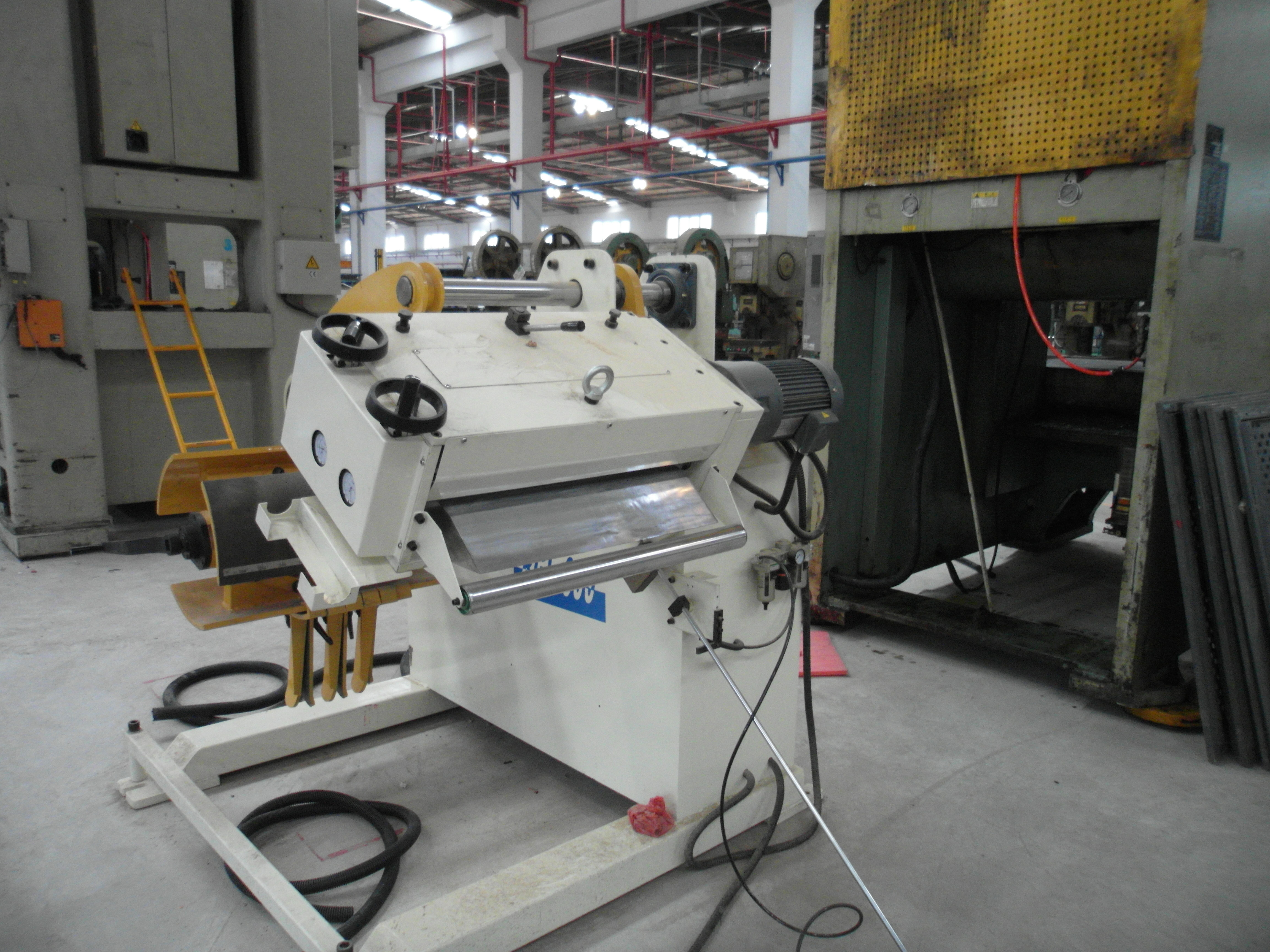 3.2mm Thickness 600mm Material Nc Servo Roll Feeder