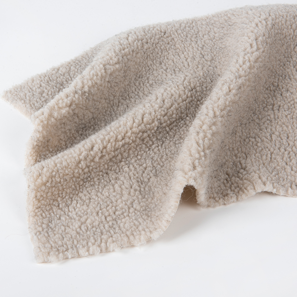 Plain Style 100% Polyester Sherpa Fleece Fabric for Jackets Lining Boiled Pattern