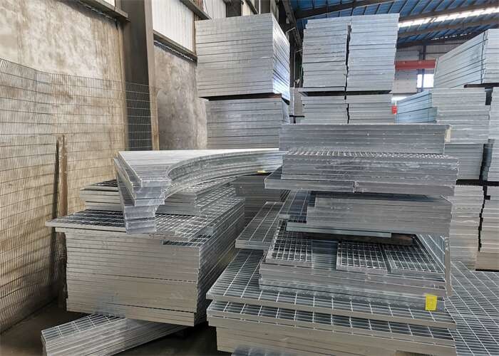 Airport Runway Q195 Hot Dip Galvanized Steel Grating Drainage Cover