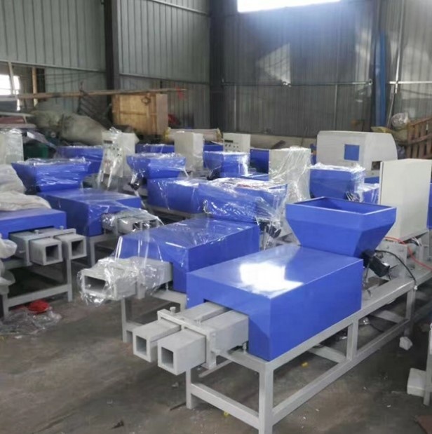 Double Head Compressed Wood Pallet Nailing Machine for American and European Pallets