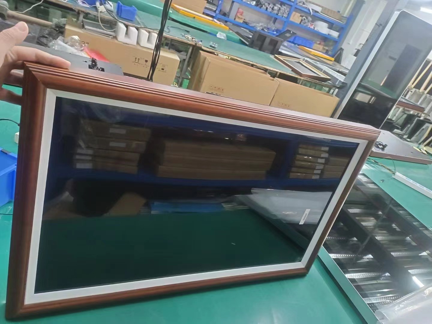 65inch 4K Ultra HD Wall Mounted Digital Signage With 4mm/10mm Spliced Edges And Infrared Touch Panel