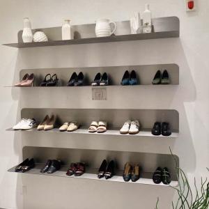 China Wall Custom Retail Display Cabinets With Lights Jewellery Shop Wooden wholesale