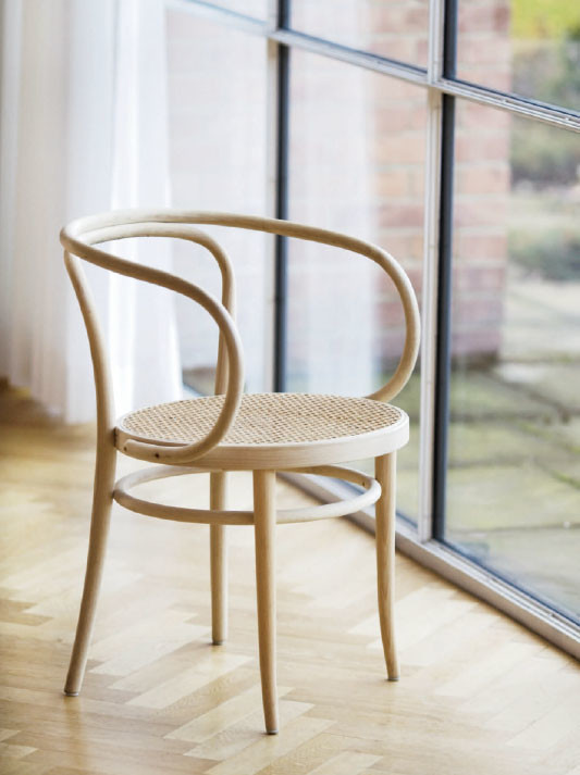Natural Beech Wood Thonet Chair , 80cm High Modern Bentwood Chairs