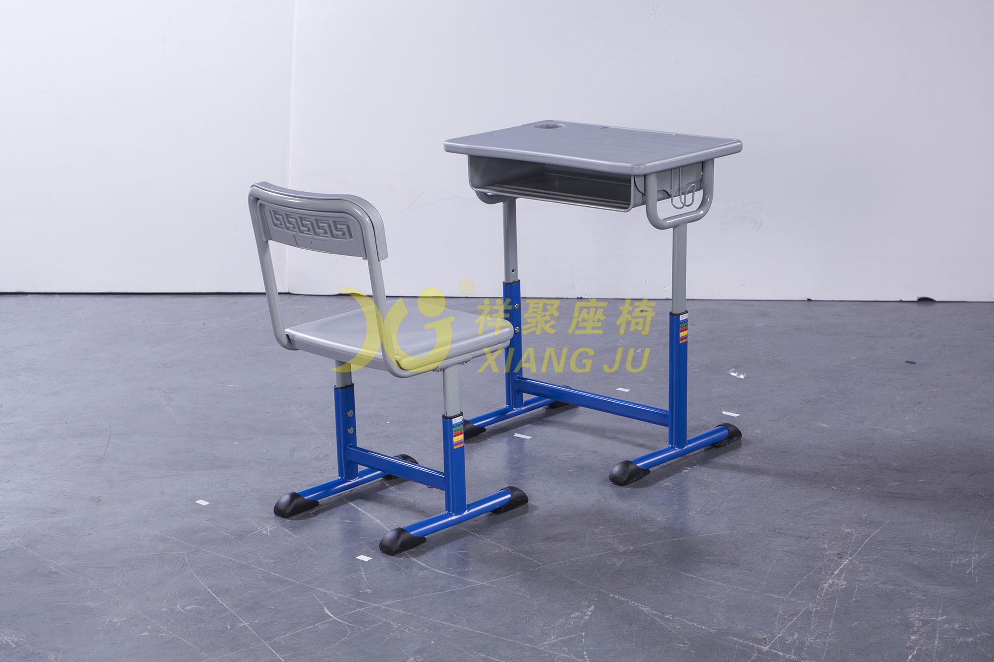 Student Study Table And Chair Set Lifting 1.5mm Iron Aluminum Frame