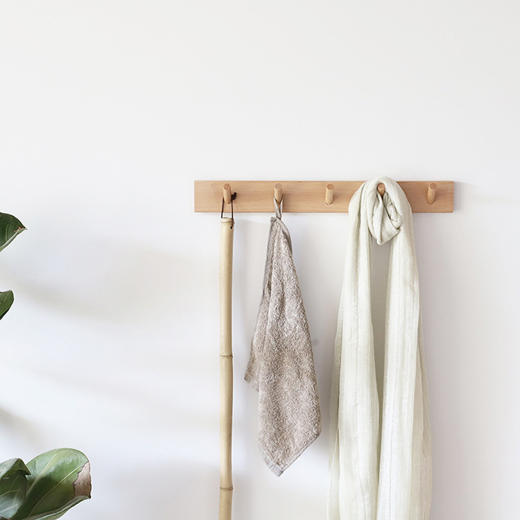 Living Room 5PCS Wooden Wall Hooks For Hanging Clothes , Wooden Crafts Supplies