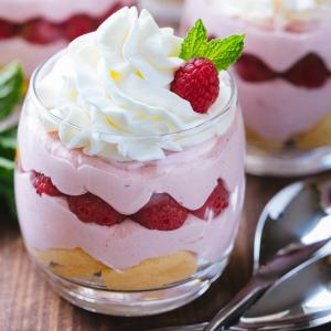 China 120ml/4.5oz Small Trifle Glasses , Glass Trifle Bowl For Chocolate Mousse Cake wholesale