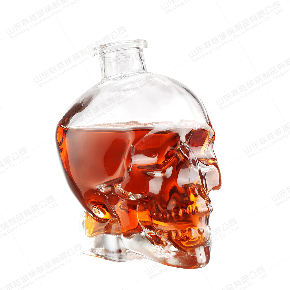 Healthy Lead-free Glass Skull Shape Bottle for Whisky Vodka Spirits 500ml 750ml 1000ml
