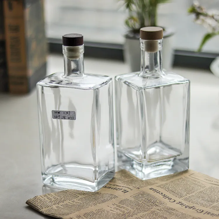 Rectangular Glass Spirit Bottle Square Glass Whisky Vodka Bottle Custom Glass Bottle