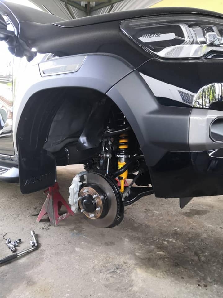 Wrangler JL Suspension Lift Kit - Installation View