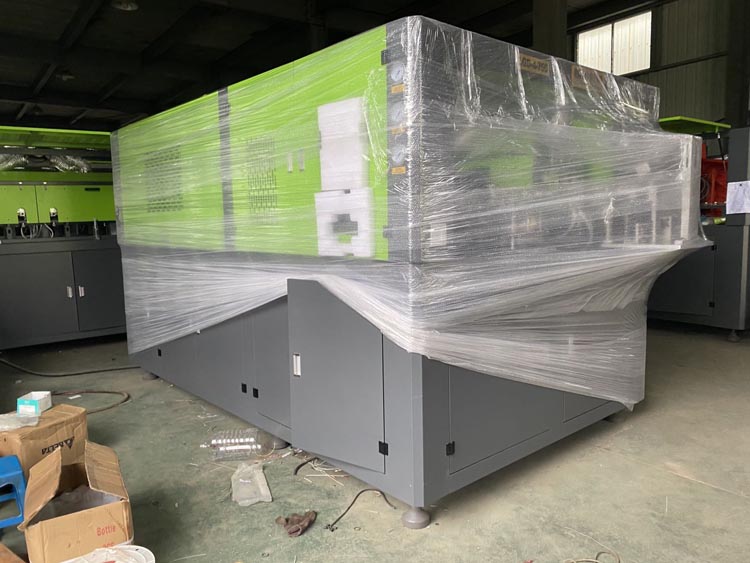 Sturdy LGD-2-750 Plastic Bottle Blow Bottle Making Machine Weight 2200 KG Power 10-15 kW