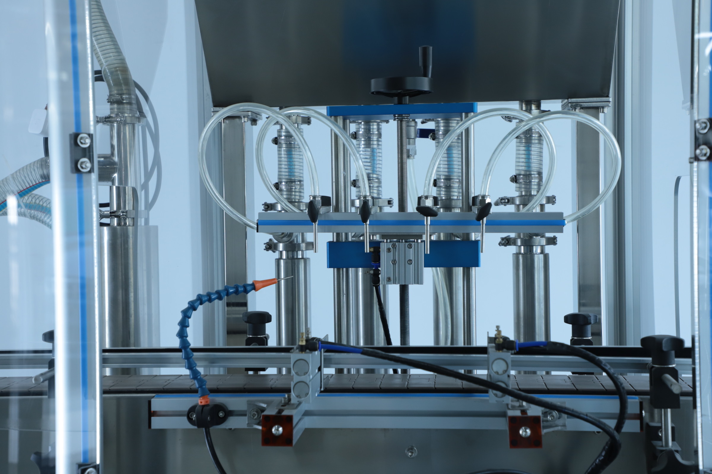 50-5000ML Automatic Bottle Filling Machine , SUS303 Carbonated Drink Bottling Machine