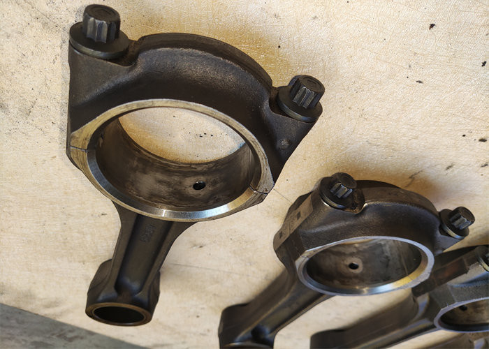 6D125 Used Connecting Rod 6150-31-3101 For Excavator PC400-5 PC450-7 Steel Material
