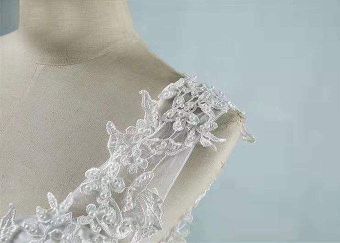 Sleeveless Floor Length Lace Tulle Wedding Dress With Beading Bandage Back Style