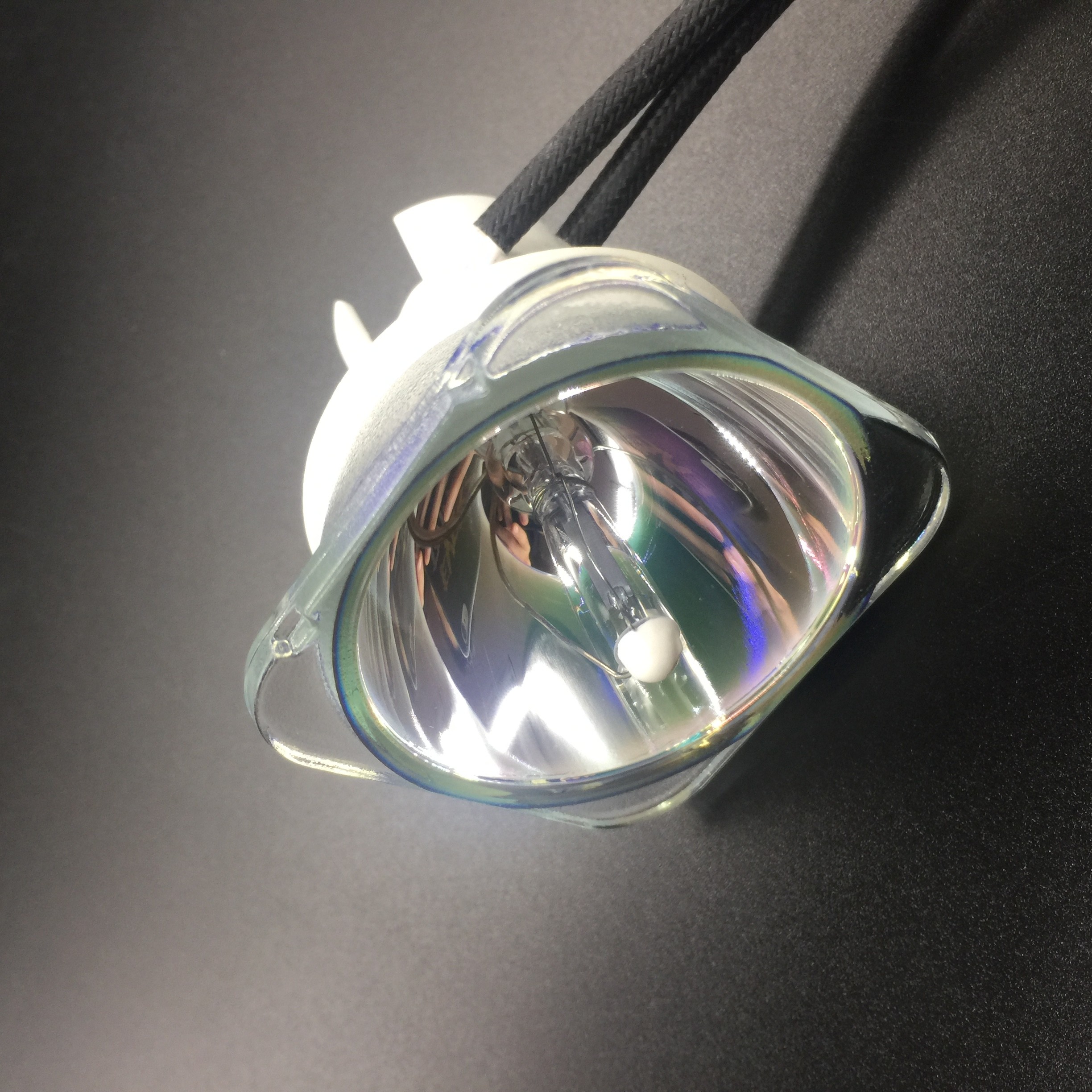 LVP UL7400 Mitsubishi Projector Lamps